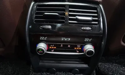 BMW 5-Series 2018, 91000 км, за 17824.63 USD - фото 31