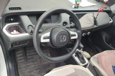 Honda Fit 2022, 37700 км, за 12121 USD - фото 9