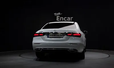 Mercedes-Benz E-Class 2022, 104651 км, за 64705.95 USD