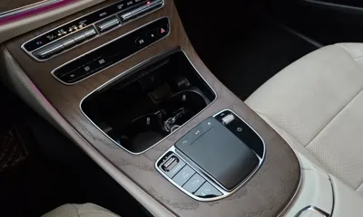 Mercedes-Benz E-Class 2022, 104651 км, за 64705.95 USD - фото 17
