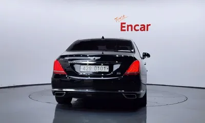 Genesis EQ900 2017, 178115 км, за 9686.01 USD