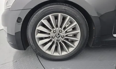 Hyundai Equus 2014, 195738 км, за 5153.62 USD