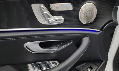 Mercedes-Benz E-Class 2023, 39554 км, за 29071.68 USD - фото 12