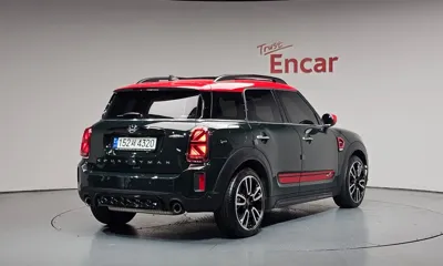 MINI Countryman 2021, 47634 км, за 16836.76 USD - фото 2