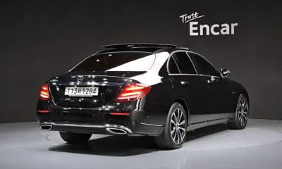 Mercedes-Benz E-Class 2019, 113742 км, за 18632.31 USD