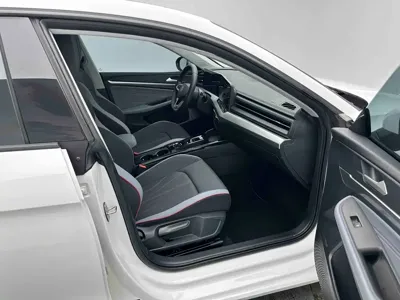 Volkswagen Lamando 2022, 8000 км, за 17651.64 USD - фото 7