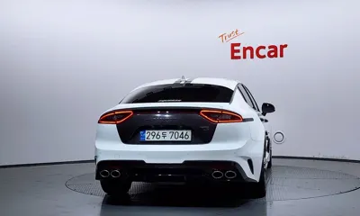 Kia Stinger 2018, 176591 км, за 7491.86 USD