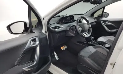 Peugeot 2008 2019, 43117 км, за 65110.35 USD - фото 10