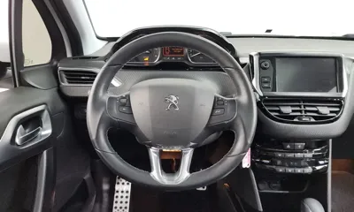 Peugeot 2008 2019, 43117 км, за 65110.35 USD - фото 12