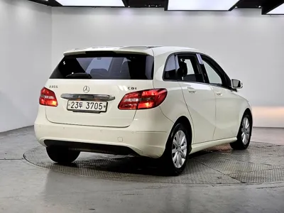 Mercedes-Benz B-Class 2013, 141513 км, за 2816.07 USD