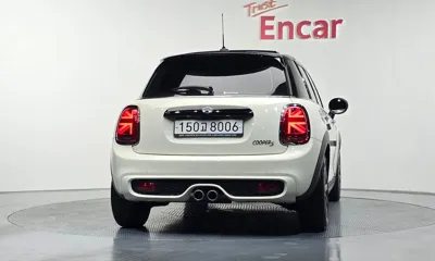 MINI Cooper 2020, 16445 км, за 15960.25 USD
