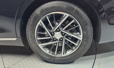 Hyundai Grandeur 2023, 67691 км, за 16657.86 USD - фото 21