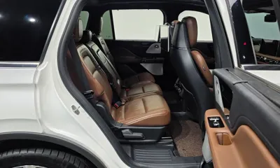 Lincoln Aviator 2020, 163228 км, за 16612.39 USD - фото 12