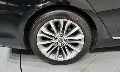 Hyundai Genesis 2015, 192830 км, за 5189.17 USD