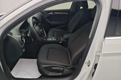 Audi A3 2020, 64400 км, за 11788 USD