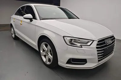 Audi A3 2020, 64400 км, за 11788 USD