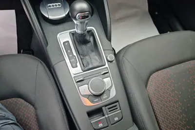 Audi A3 2020, 64400 км, за 11788 USD - фото 17