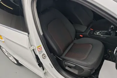 Audi A3 2020, 64400 км, за 11788 USD - фото 19