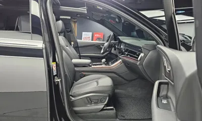 Audi Q7 2022, 5237 км, за 47241.49 USD - фото 12