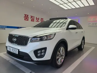 Kia Sorento 2016, 152807 км, за 8125.85 USD