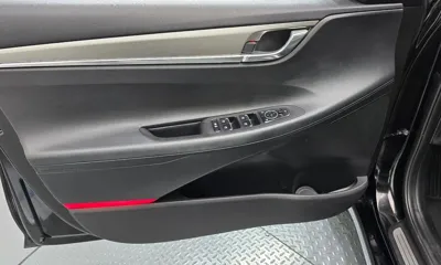 Hyundai Grandeur 2022, 62680 км, за 16082.45 USD - фото 24