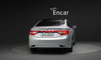 Hyundai Grandeur 2011, 101399 км, за 3304.63 USD