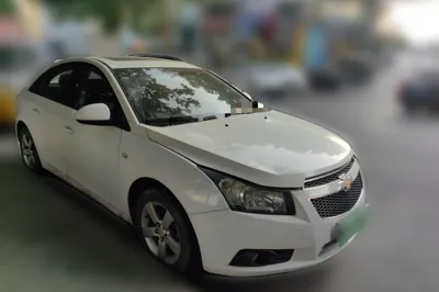 Chevrolet Cruze 2013, 122000 км, за 2457 USD