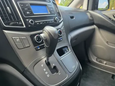 Hyundai Starex 2019, 70095 км, за 8861.76 USD - фото 9