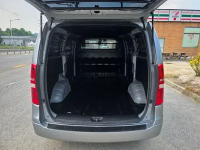 Hyundai Starex 2019, 70095 км, за 8861.76 USD - фото 19