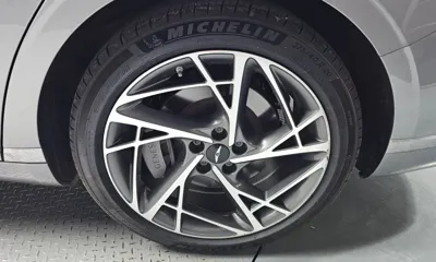 Genesis G90 2022, 111309 км, за 34134.17 USD - фото 21