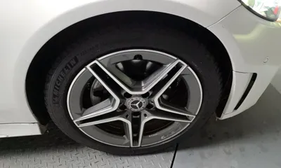 Mercedes-Benz C-Class 2021, 68432 км, за 22596.63 USD