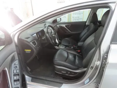 Hyundai Avante 2013, 127830 км, за 3057.51 USD