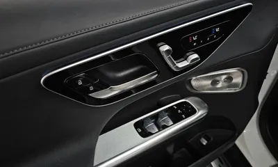 Mercedes-Benz GLC-Class 2024, 11957 км, за 51392.19 USD - фото 19