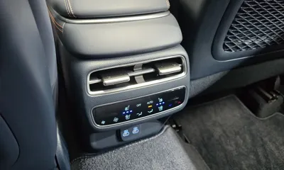 Genesis GV70 2025, 4954 км, за 42345.3 USD - фото 30