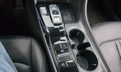 Hyundai Sonata 2020, 125036 км, за 9432.74 USD - фото 9