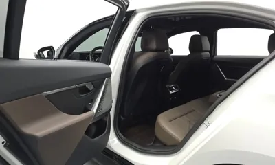 BMW 5-Series 2024, 27059 км, за 37127.06 USD - фото 26
