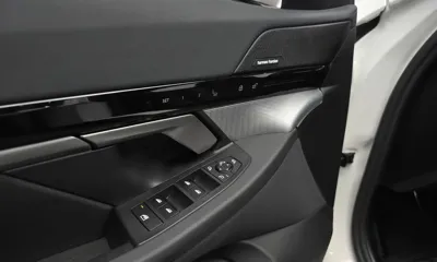 BMW 5-Series 2024, 27059 км, за 37127.06 USD - фото 30