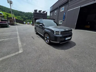 Hyundai Santafe 2025, 45000 км, за 13758.7 USD