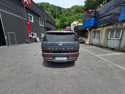 Hyundai Santafe 2025, 45000 км, за 13758.7 USD