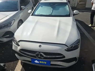Mercedes-Benz C-Class 2024, 31800 км, за 25637.6 USD