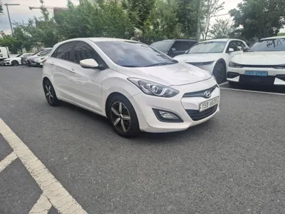 Hyundai i30 2014, 98500 км, за 4033.31 USD