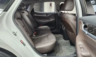 Hyundai Grandeur 2018, 81514 км, за 9311.71 USD - фото 10