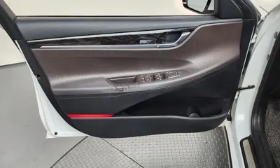 Hyundai Grandeur 2018, 81514 км, за 9311.71 USD - фото 23