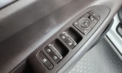Hyundai Grandeur 2018, 81514 км, за 9311.71 USD - фото 29