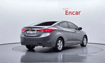 Hyundai Avante 2012, 165377 км, за 2384.1 USD