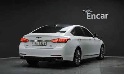 Hyundai Genesis 2016, 170767 км, за 4463.7 USD