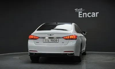 Hyundai Genesis 2016, 170767 км, за 4463.7 USD