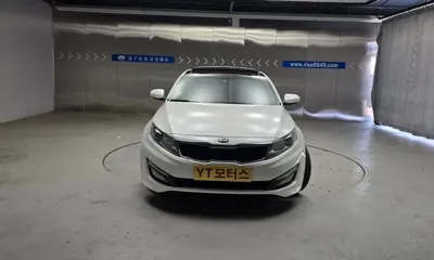 Kia K5 2013, 71002 км, за 3931.99 USD