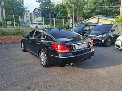 Hyundai Equus 2012, 237607 км, за 2599.35 USD