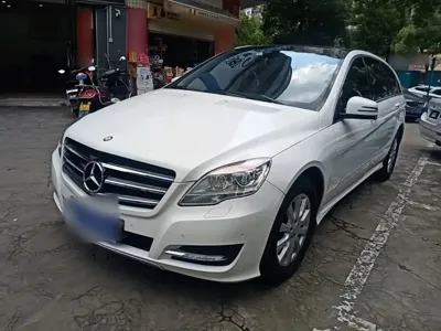 Mercedes-Benz R-Class · 2015 год